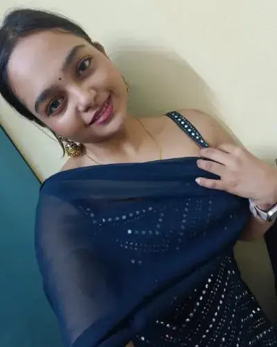 Moonak Escorts Service